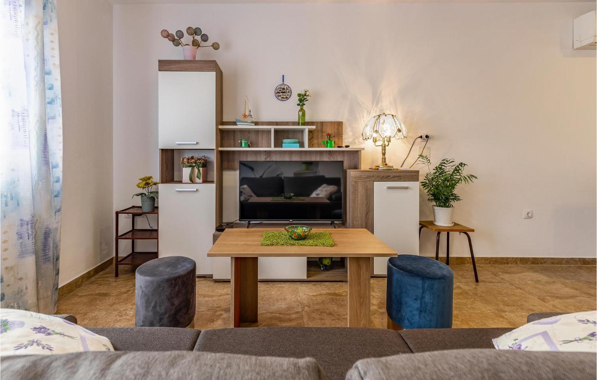 Awesome Apartment In Pula With Wifi 外观 照片