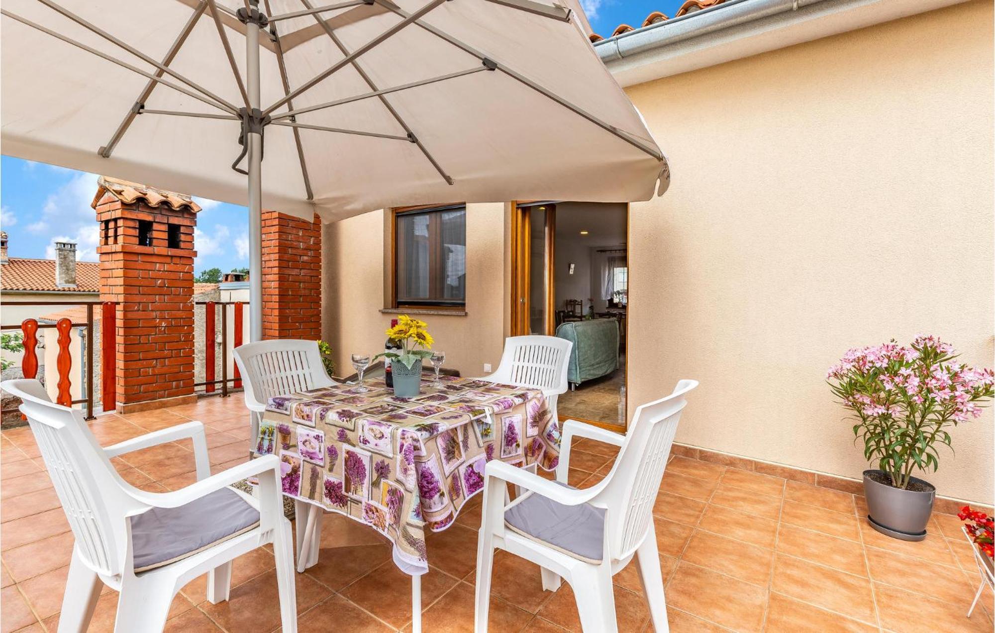 Awesome Apartment In Pula With Wifi 外观 照片